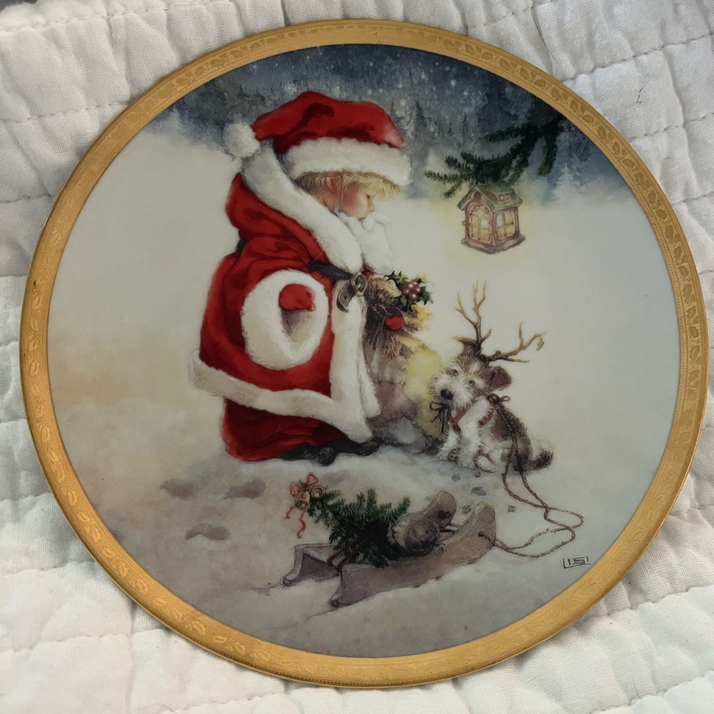1992 Hamilton Collection Santa’s Littlest Reindeer Plate 2762A
